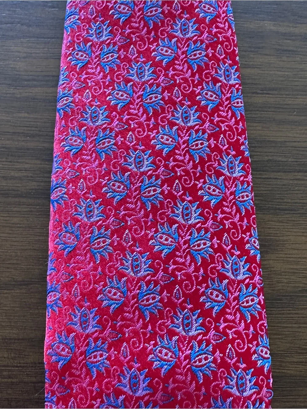 Holland & Sherry Red Paisley Silk Tie - Classic Formal Accessory